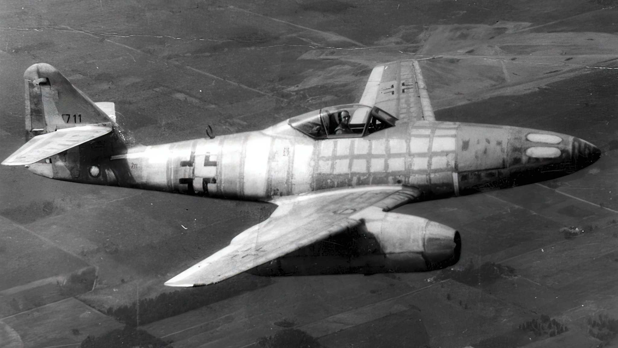 Messerschmitt Me 262 Werk-Nr. 111711, seen here post-war during a test flight in the USA. It was the first intact Me 262 to fall into Allied hands on March 31st 1945