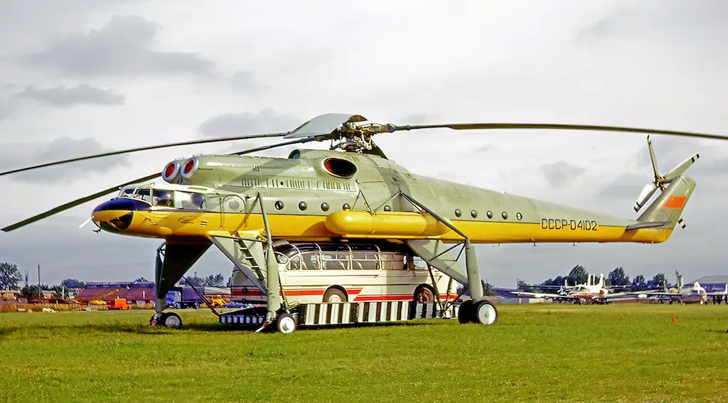 Mil Mi-10 helicopter