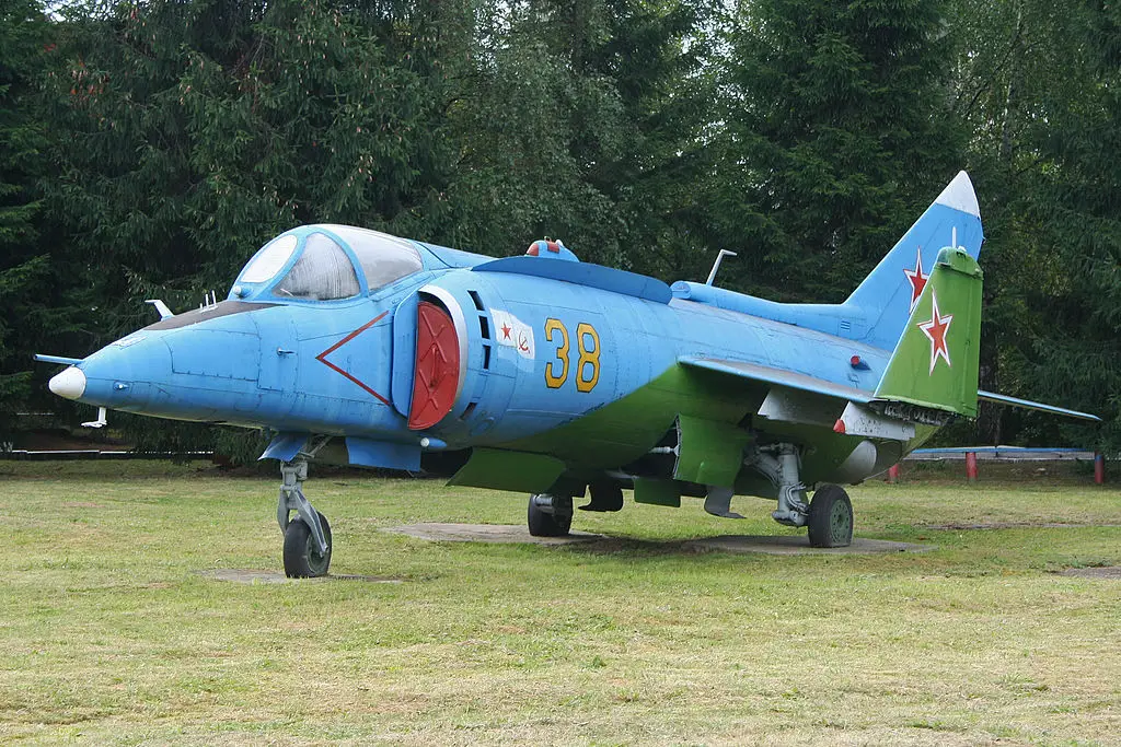 Yak-38 Forger