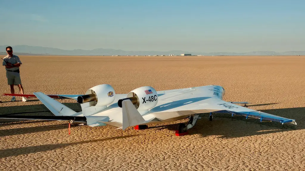NASA-Boeing X-48C blended wing body 