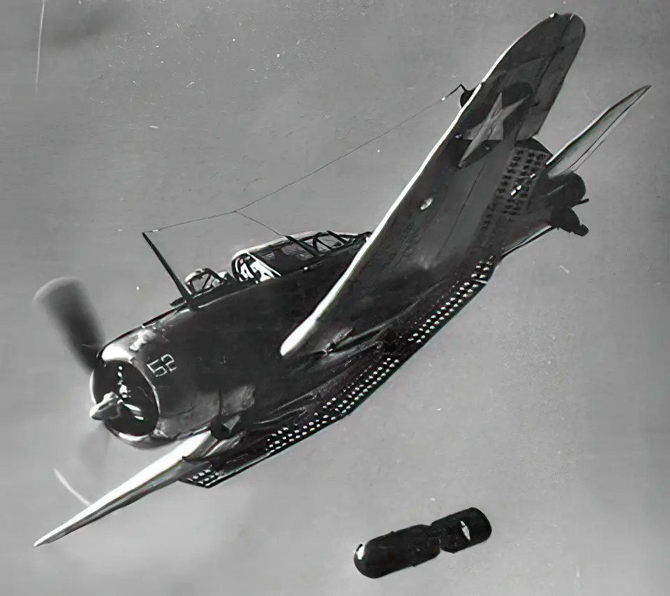 Douglas SBD-5 Dauntless