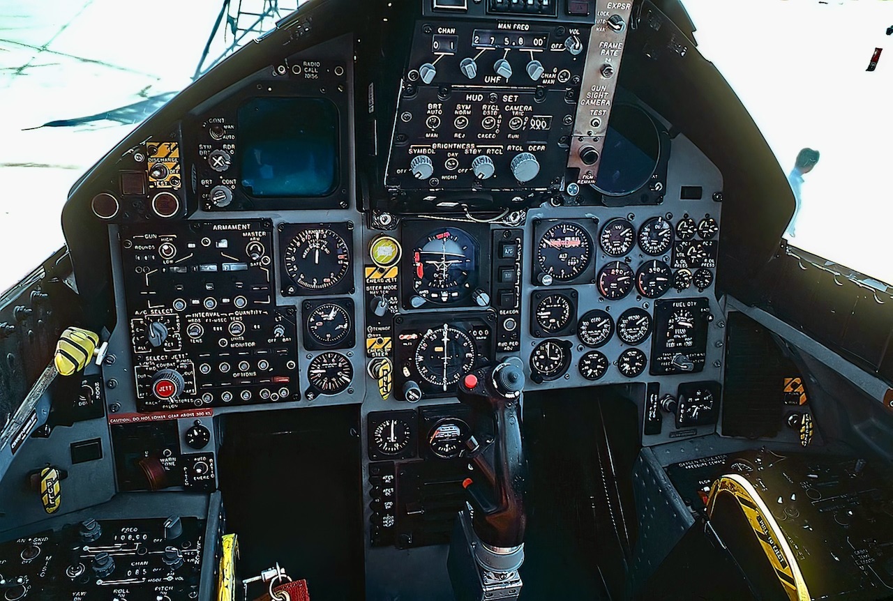 F-15E Strike Eagle cockpit