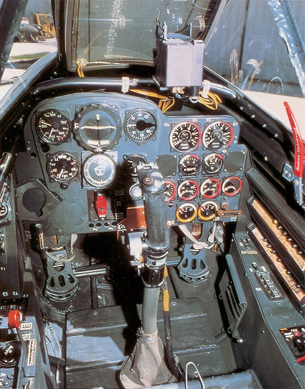 Me262 cockpit