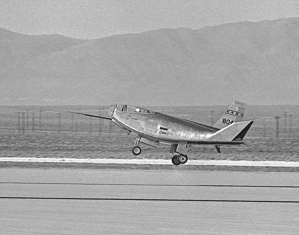 HL-10