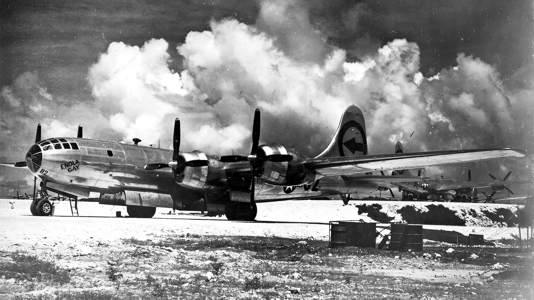 Boeing B-29 "Enola Gay"