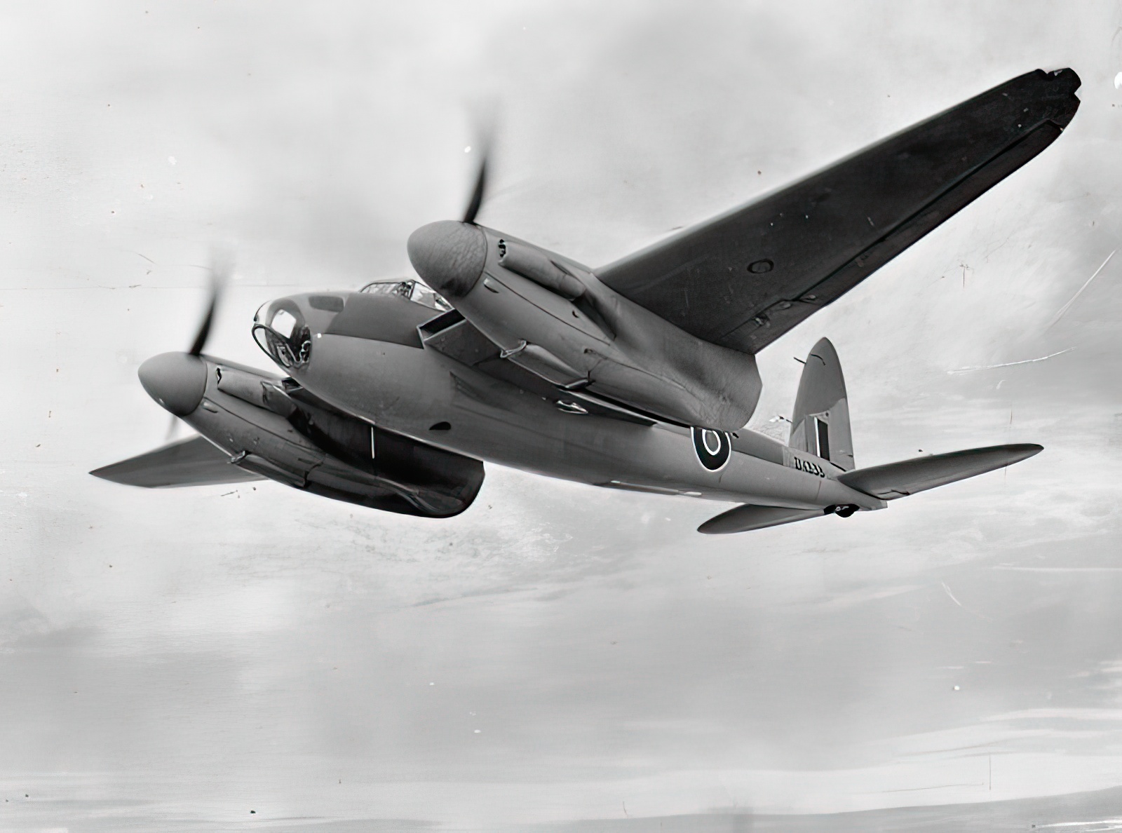De Havilland Mosquito B Mark IV Series 2, DK338 ww2