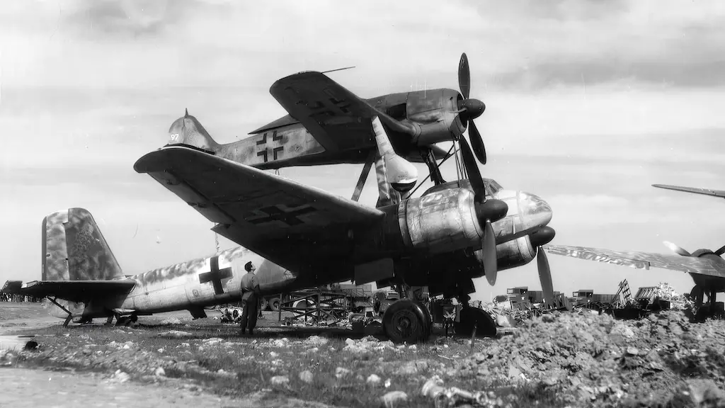 Junkers Ju 88 and Focke Wulf Fw 190 ww2