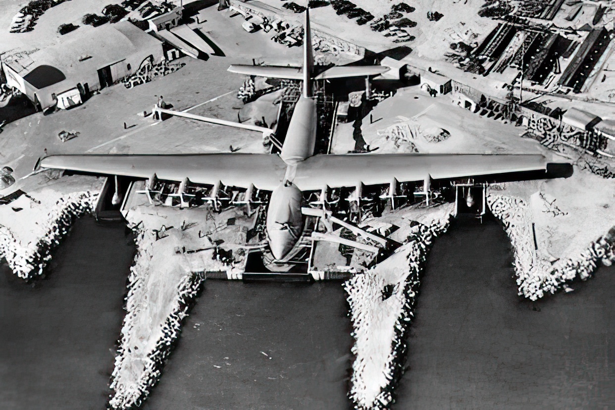 "Hercules" seaplane built by Howard Hughes