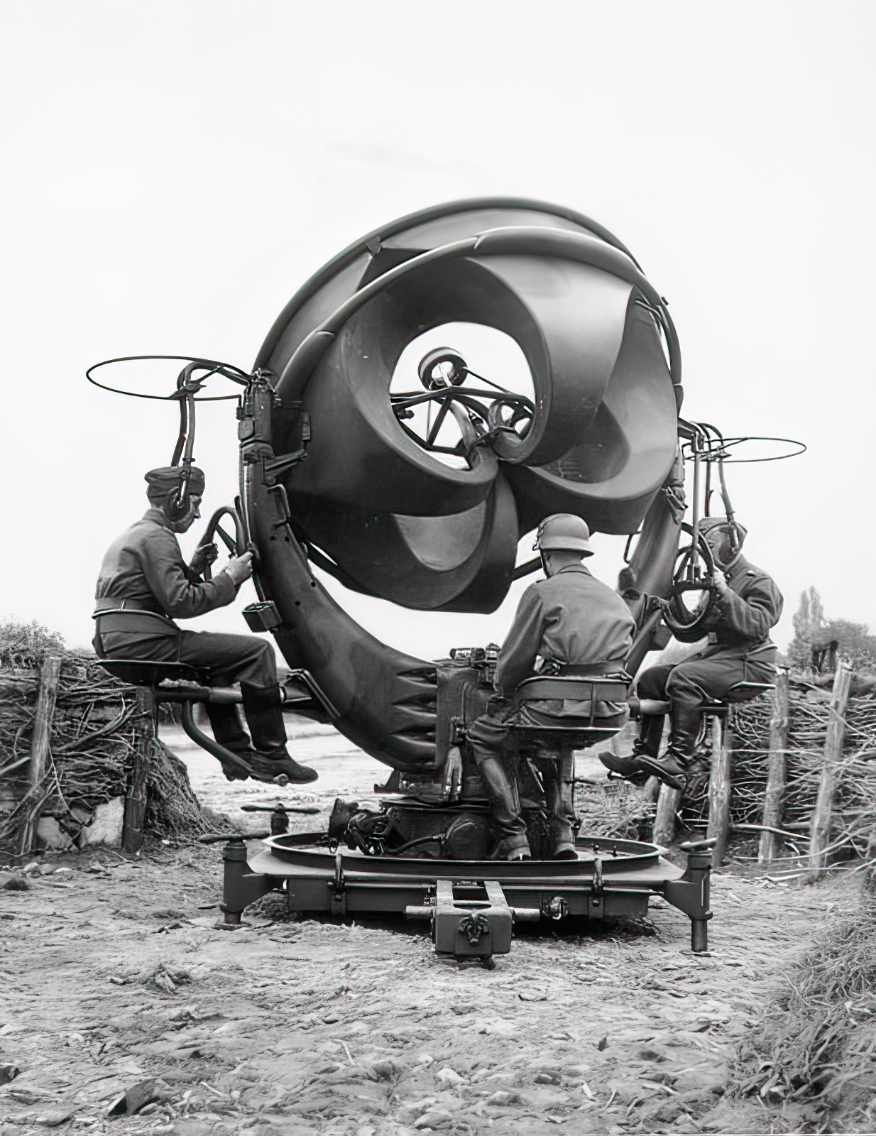 German acoustic aircraft detection device