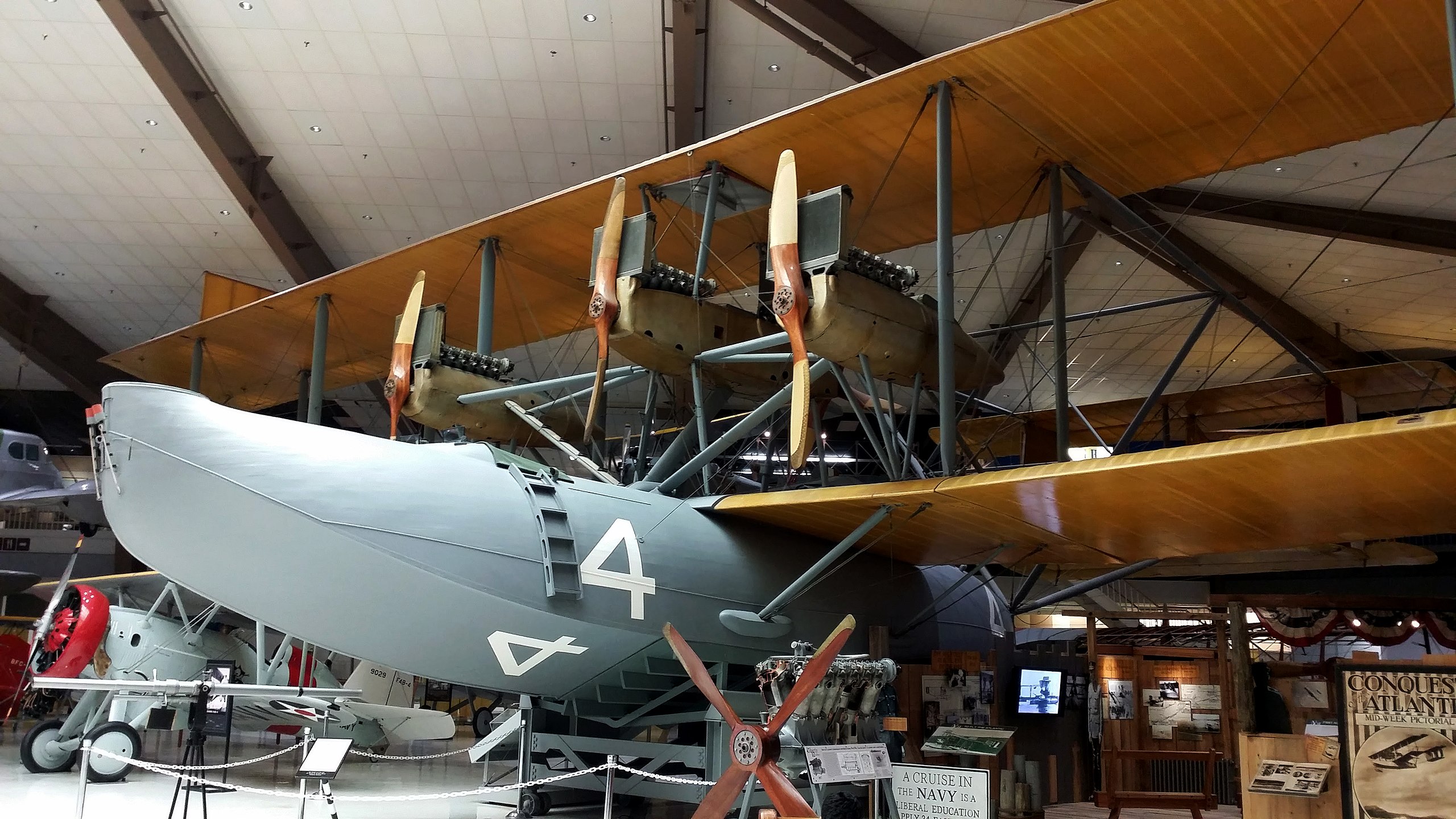 Navy flying boats Curtiss NC-4