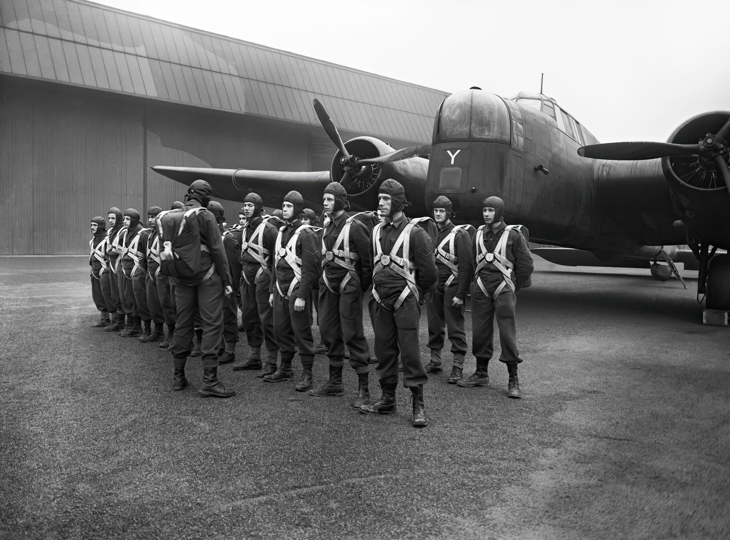 Parachute troops RAF