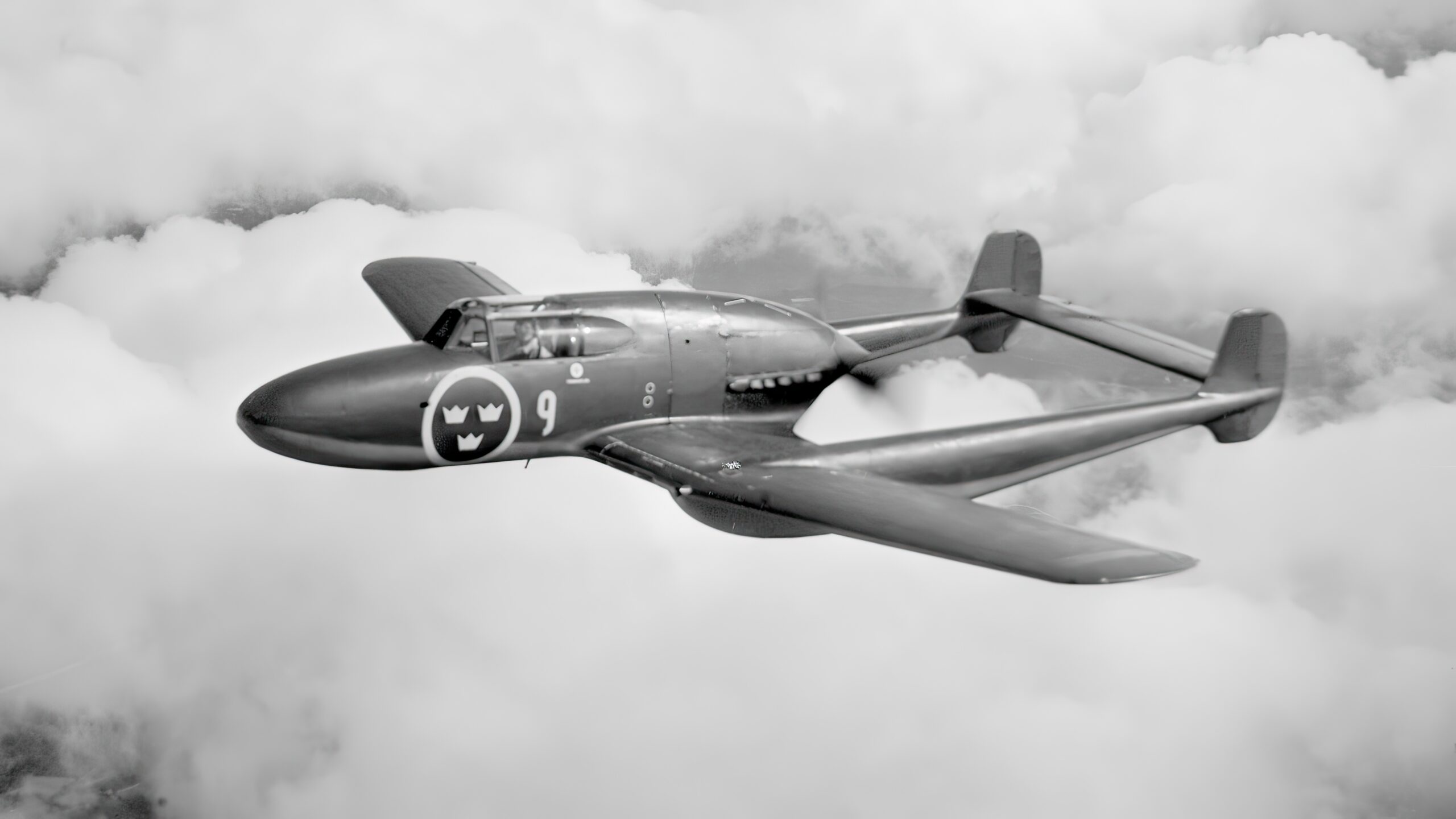 Saab 21R in flight