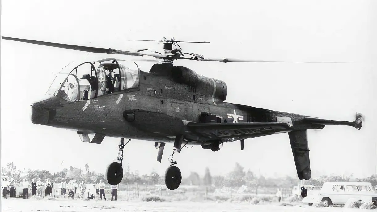 Lockheed AH-56A Cheyenne prototype in flight