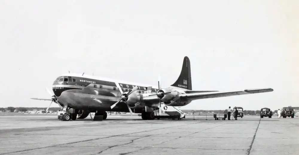 377 Stratocruiser