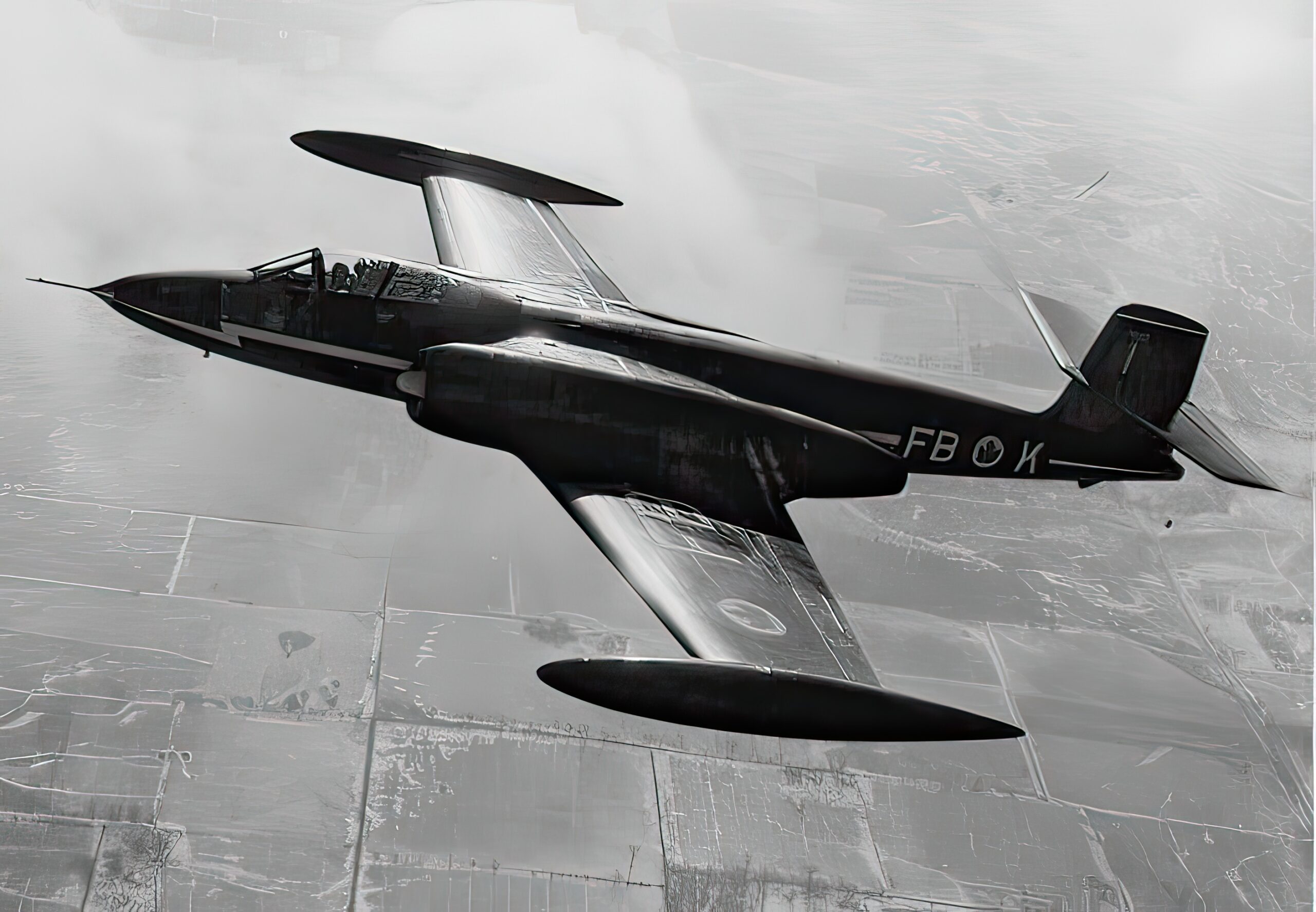 Avro CF-100 (Canuck) Prototype #18102 in flight