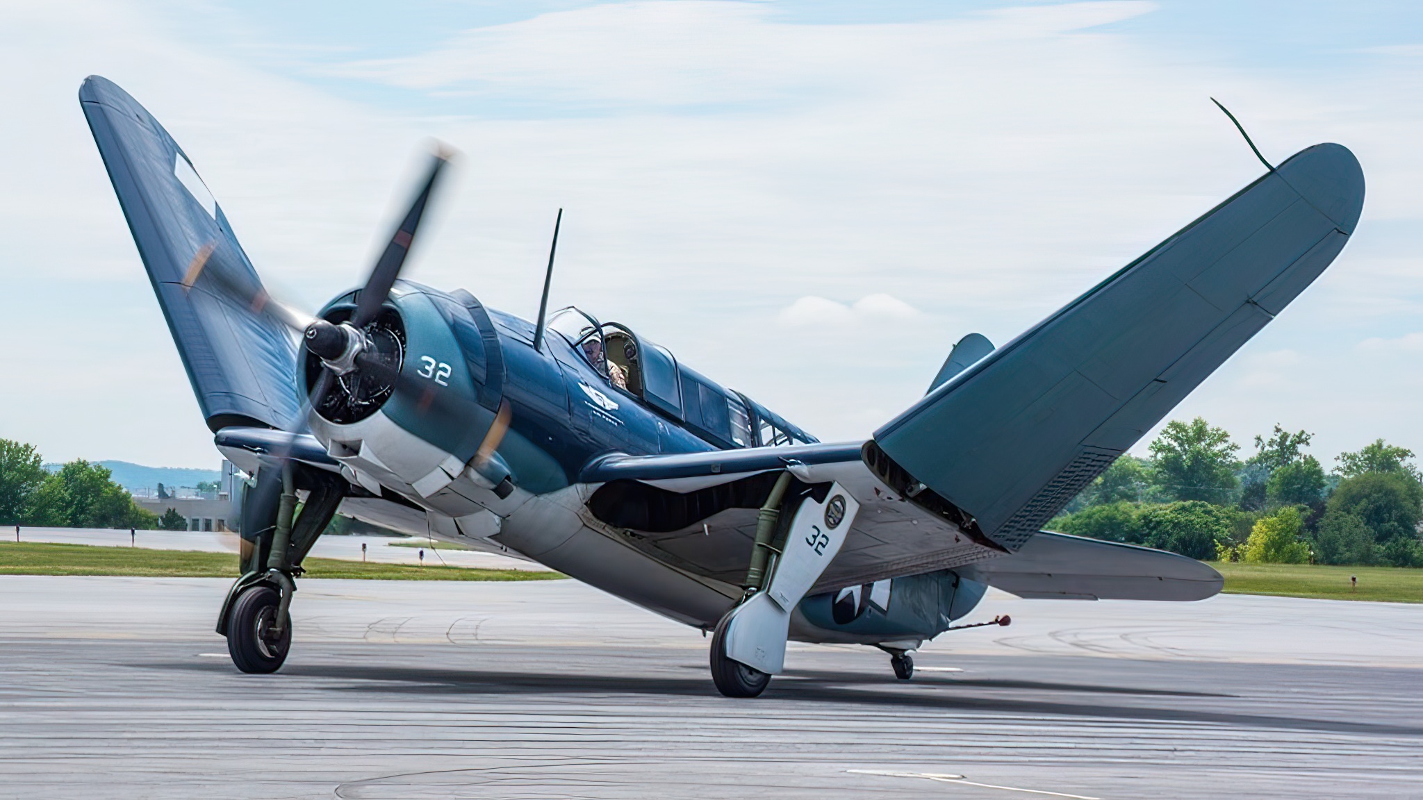 Curtiss SB2C Helldiver