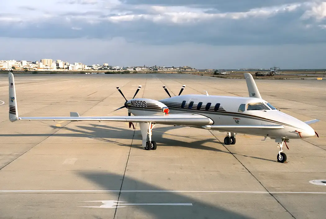 Beech 2000А Starship