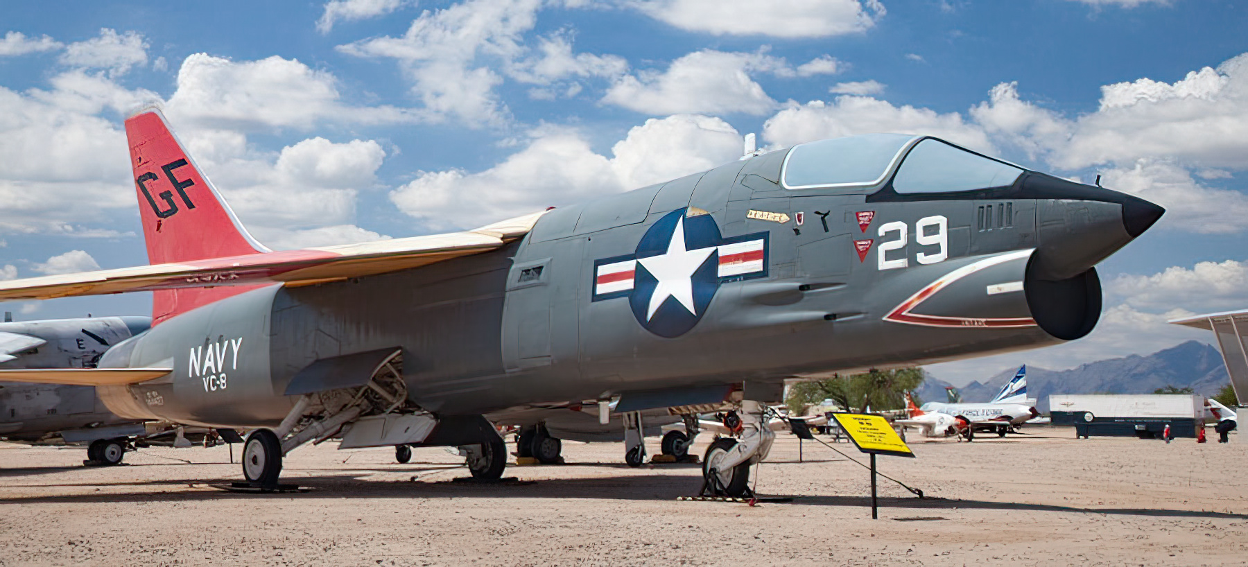 VOUGHT/LTV DF-8F (F8U-1, F-8A) CRUSADER