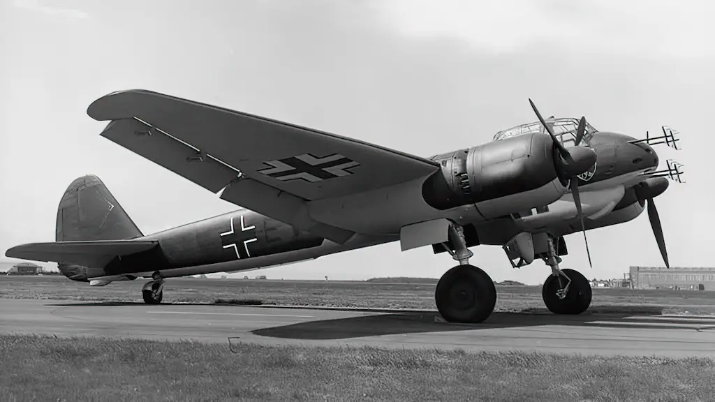 Junkers Ju 88R-1 D5+EV of IV/NJG 3 fitted with FuG 202 AI radar