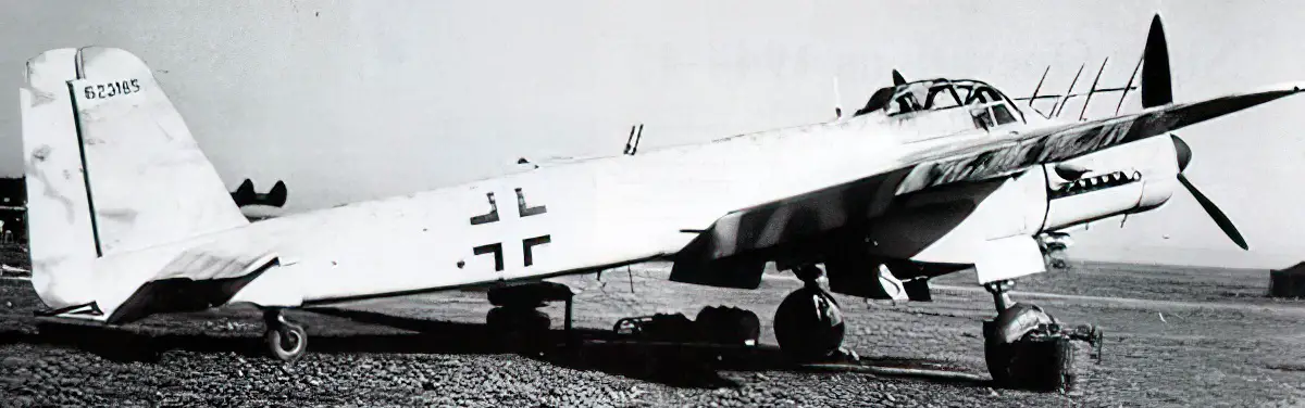 A Ju 88G-6 equipped with Schräge Musik upward-firing cannons.