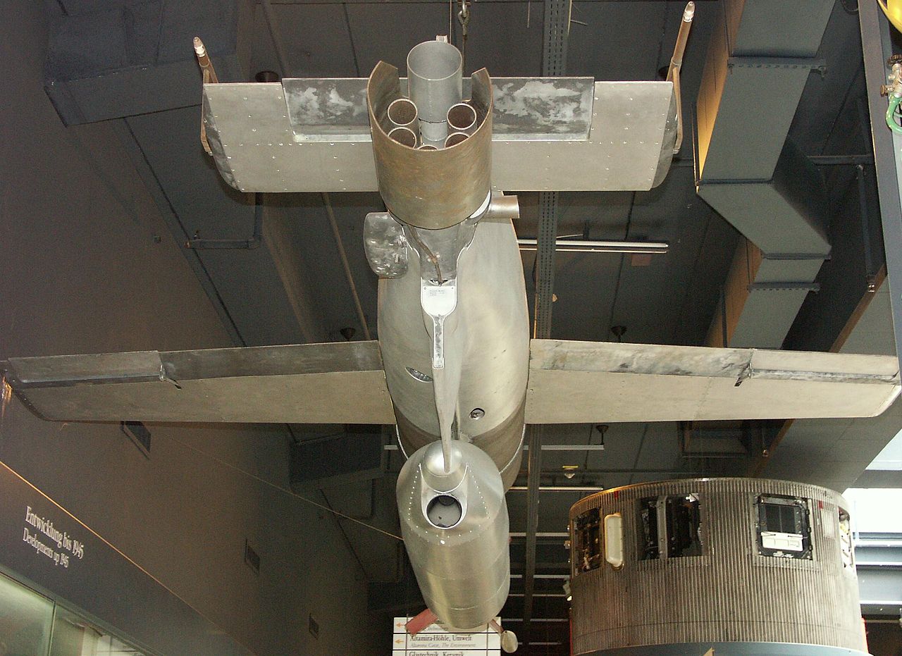 Rocket Henschel Hs 293 A aft