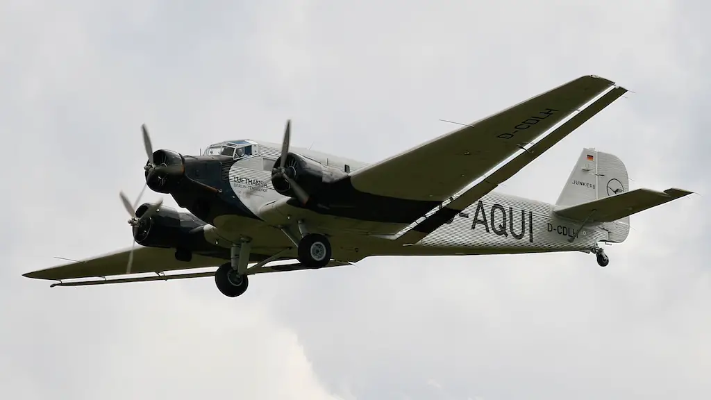 Lufthansa's 21st-century airworthy heritage Ju 52/3mg2e (Wk-Nr 5489) in flight, showing the Doppelflügel, "double wing" trailing-edge control surfaces