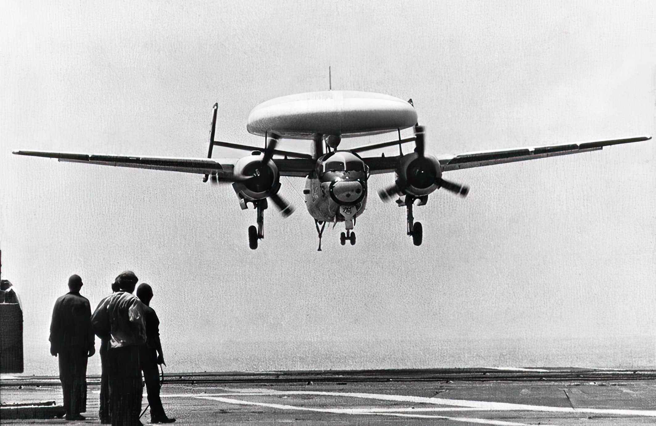 U.S. Navy Grumman E-1B Tracer from Carrier Airborne Early Warning Squadron 111 (VAW-111) Det.20 "Hunters"