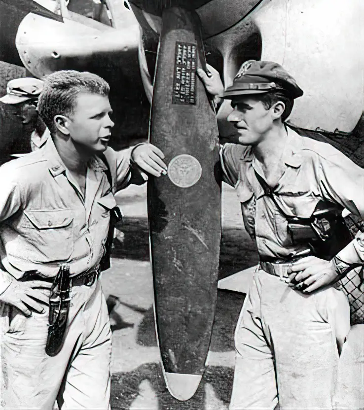 Maj. Thomas B. McGuire Jr. with Richard I. Bong. Majs. Bong and McGuire were the top two scoring U.S. aces in World War II with 40 and 38 victories, respectively; taken Nov. 15, 1944 in the Philippines