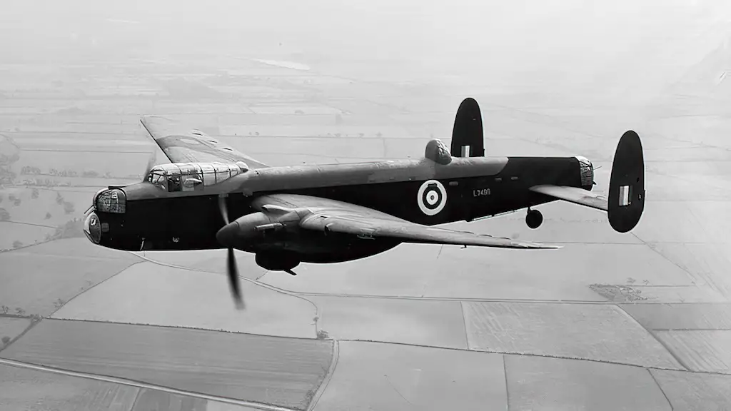 Manchester Mark IA, L7486, on an air test shortly after delivery to No 207 Squadron RAF at Waddington, Lincolnshire. It carried the code letters 'EM-P' and 'EM-Z' during its service with the Squadron