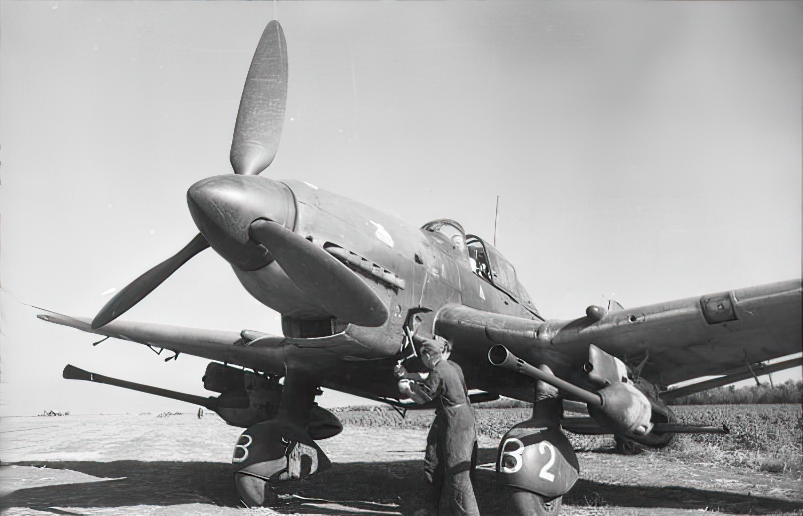 Ju 87 equipped with the anti-tank cannon