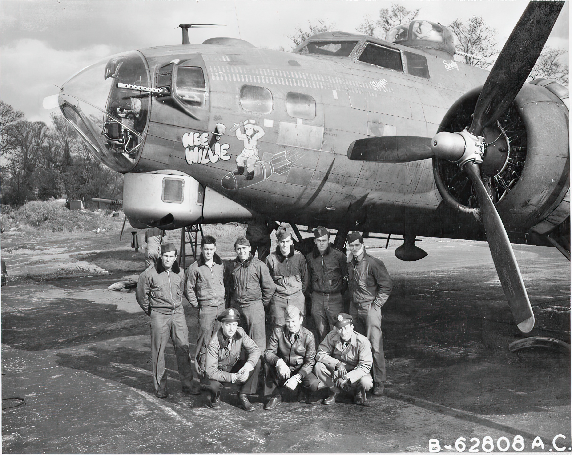 Combat crew of the Boeing B-17G Flying Fortress Wee Willie. (Photo Credit: Al_Skiff / Fold3 / American Air Museum