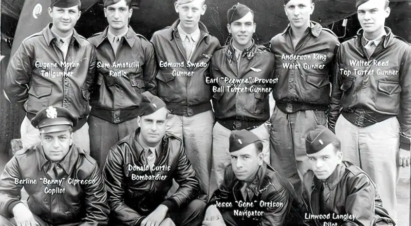 B-17 Rikki Tikki Tavi crew