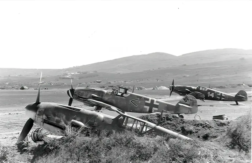 Bf 109G6’s of I./JG 52 at Anapa in Russia in 1943